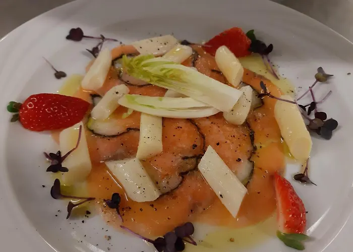 فندق Rossano Boutique & Ristorante 3*
